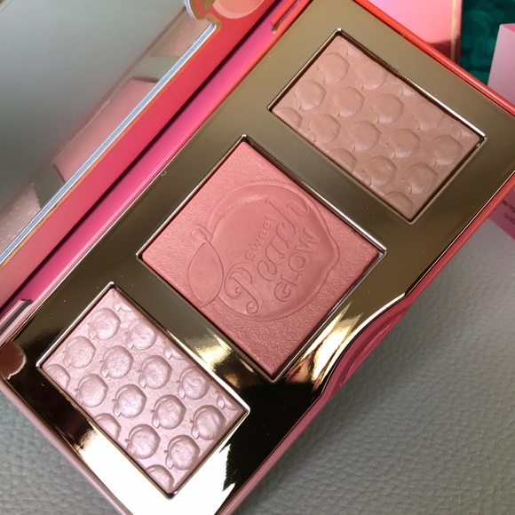TOO FACED SWEET PEACH GLOW - Picture 3 of 4